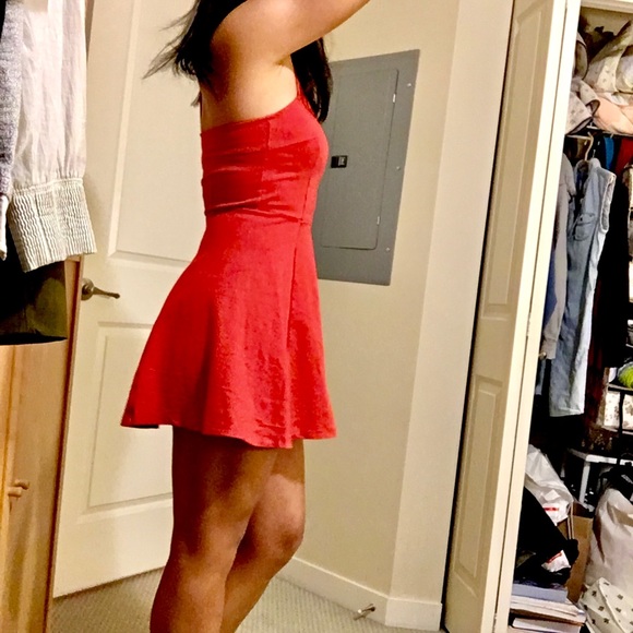 H and M red dress - Picture 2 of 4